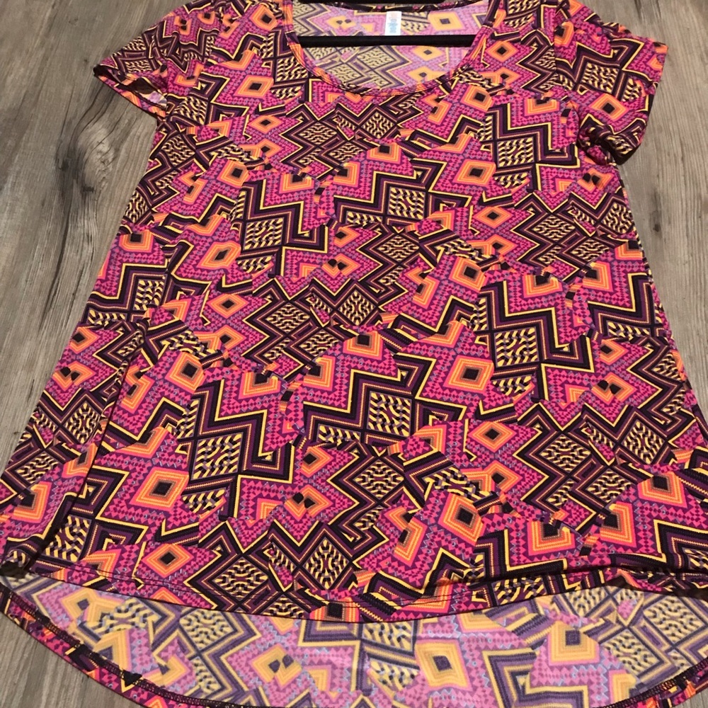 😎 LuLaRoe Classic Tee